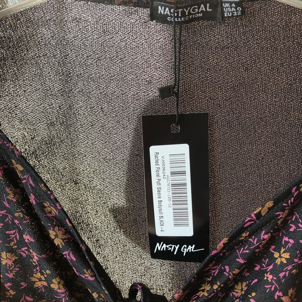 Nasty Gal Floral Bodysuit - Picture 6 of 6